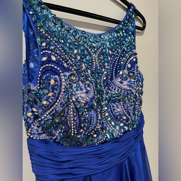 Beaded formal dress - Picture 4 of 4